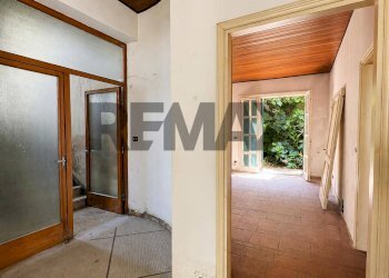 Hall / corridoio - Casa semi indipendente via circondario ponente
 
33, Lugo - foto 10