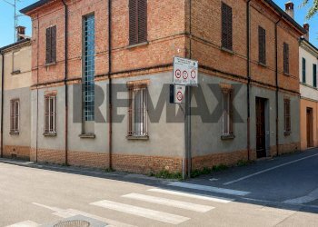 Edificio all\'aperto - Casa semi indipendente via circondario ponente
 
33, Lugo - foto 39