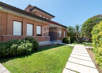 Foto 1 - Villa Via Pietro Nardini
snc, Roma - photo 1