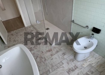 Bagno - Four-room apartment Via Tiziano Vecellio
 
6, Belluno - photo 23