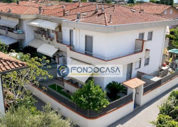 Foto 3 - Villa Via Puliche, Massa - foto 3