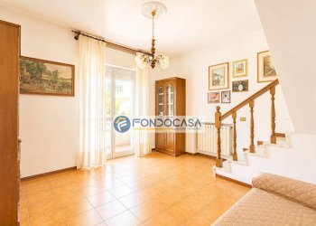 salotto - Villa Via Puliche, Massa - foto 17