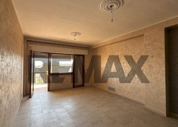 Stanza vuota - Appartamento Via Delle Margherite
 
23, Aprilia - foto 2