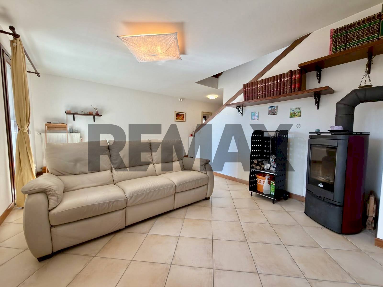 Soggiorno - Villa a Schiera via Primulacco
16, Reana del Rojale - foto 3