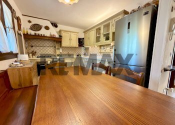 Sala da pranzo - Villa a Schiera via Primulacco
 
16, Reana del Rojale - foto 7