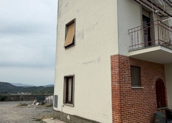 Foto 2 - Trilocale via supervia
31, Dego - foto 2