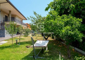 Foto 8 - Villa VIA PABLO PICASSO
 
15, Trecastagni - photo 8