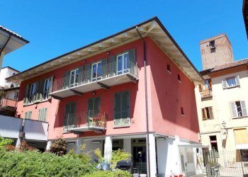 Facciata - Ufficio vicolo della Madonnetta, 1, Chieri - foto 3
