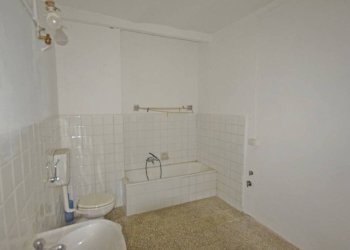 Bagno - Quadrilocale via Vittorio Veneto, 25, Mondovì - foto 16