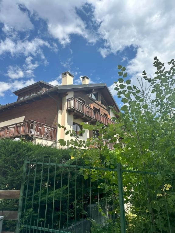 Facciata - Appartamento via La Rho, 56, Bardonecchia - foto 3