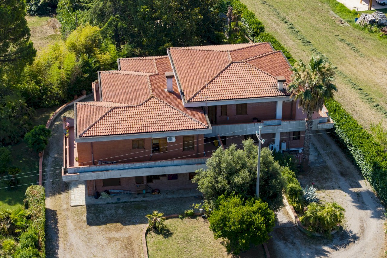 facciata - Villa Via Giacomo Matteotti 33, Manoppello - foto 3