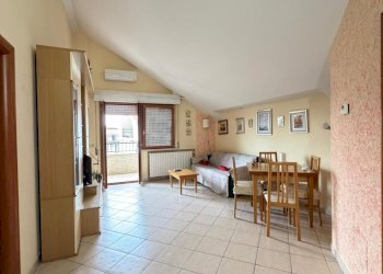 20260721_082052000_iOS - Quadrilocale Viale Maiella 23, Francavilla al Mare - foto 1