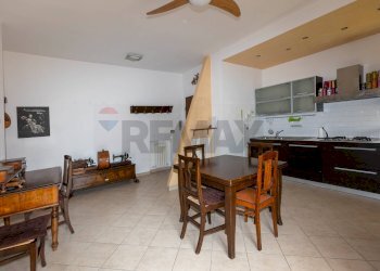 Sala da pranzo - Apartment Via XXV Aprile
 
13, Monte Roberto - photo 1