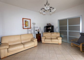 Soggiorno - Apartment Via XXV Aprile
 
13, Monte Roberto - photo 2