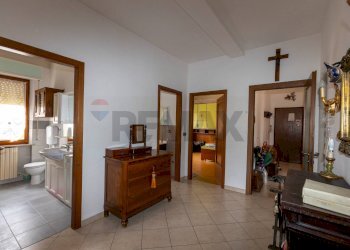 Hall / corridoio - Apartment Via XXV Aprile
 
13, Monte Roberto - photo 23