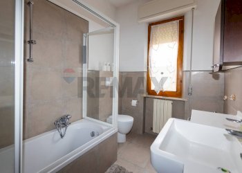 Bagno - Apartment Via XXV Aprile
 
13, Monte Roberto - photo 27