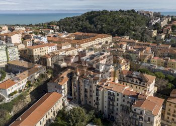 Edificio all\'aperto - Appartamento Via Goito
 
6, Ancona - foto 2