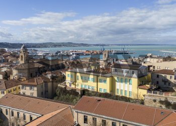 Edificio all\'aperto - Appartamento Via Goito
 
6, Ancona - foto 5
