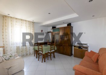 Sala da pranzo - Apartment Via Castelfidardo
 
33, Jesi - photo 1