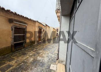 Edificio all\'aperto - Trilocale CORSO VITTORIO EMANUELE
 
47, Buscemi - foto 23
