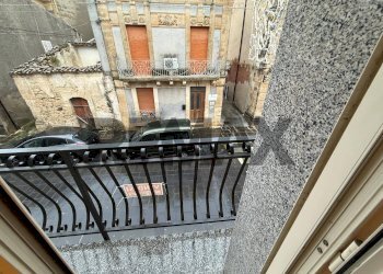 Balcone - Trilocale CORSO VITTORIO EMANUELE
 
47, Buscemi - foto 24
