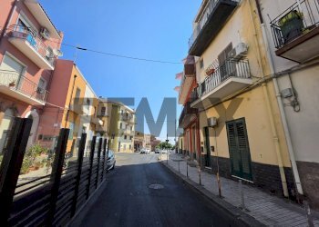 Edificio all\'aperto - Bilocale Via Dietro le mura
13, Aci Castello - foto 3