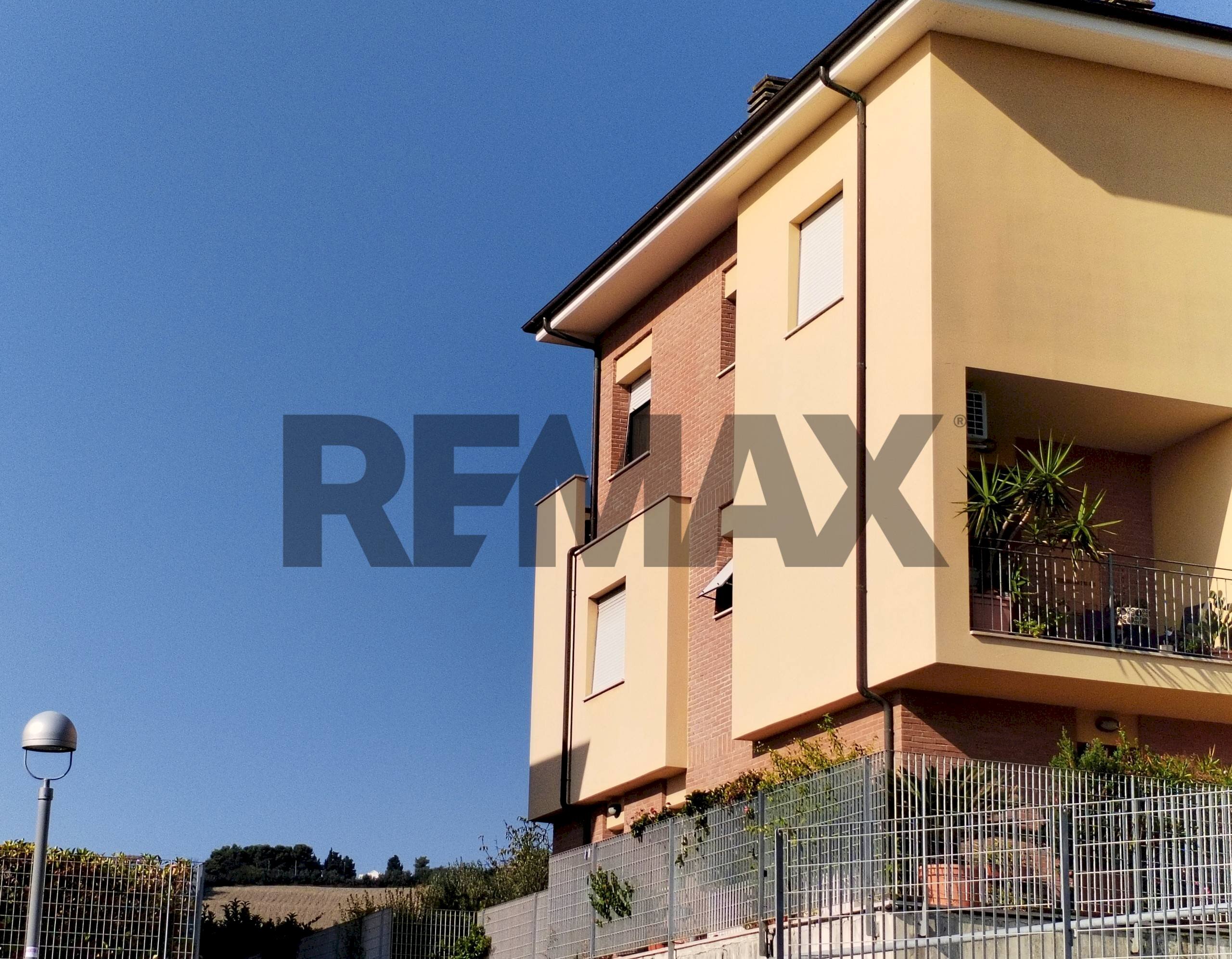 Edificio all\'aperto - Bilocale Via Levi
 
1, Ancona - foto 1