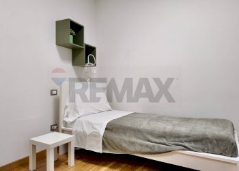 Camera / camera da letto - Three-room apartment Via Maggini
 
55, Ancona - photo 39
