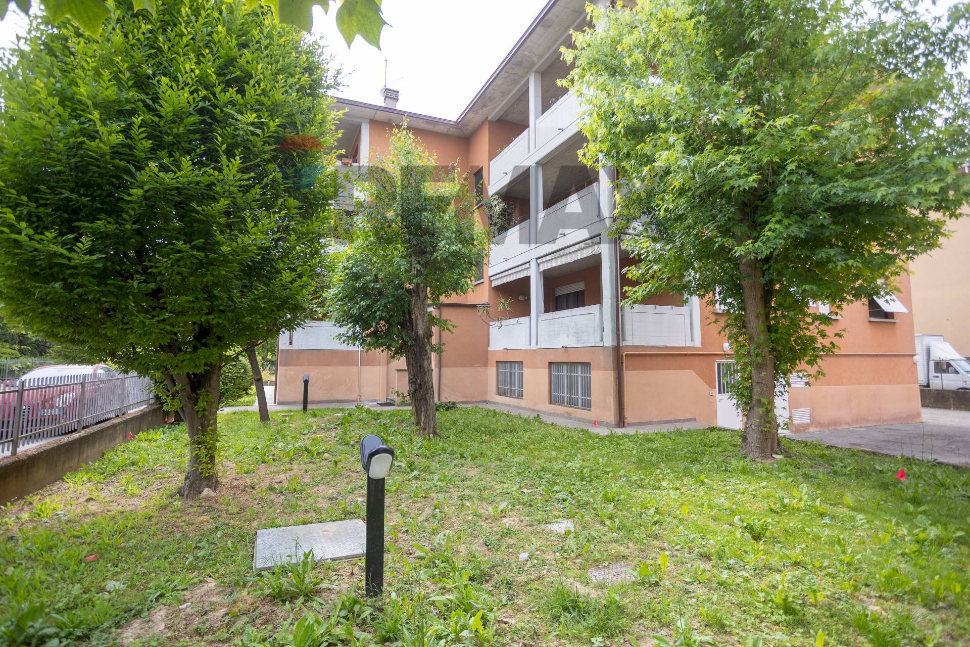 Edificio all\'aperto - Quadrilocale Strada Eja
 
52, Parma - foto 1