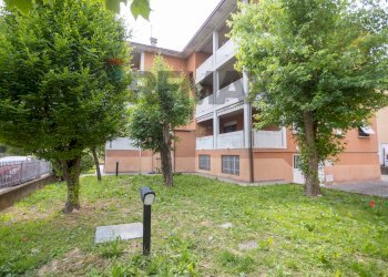 Edificio all\'aperto - Quadrilocale Strada Eja
 
52, Parma - foto 1