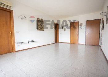 Stanza vuota - Quadrilocale Strada Eja
 
52, Parma - foto 5