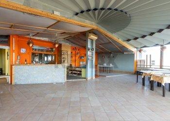 Terrazza - Commercial Premises Viale Marconi
30, Salsomaggiore Terme - photo 8