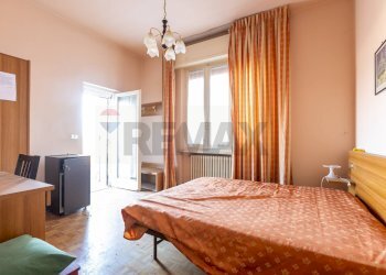 Camera / camera da letto - Commercial Premises Viale Marconi
30, Salsomaggiore Terme - photo 14