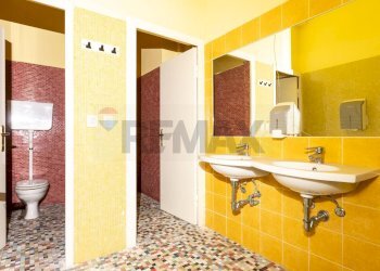 Bagno - Commercial Premises Viale Marconi
30, Salsomaggiore Terme - photo 23