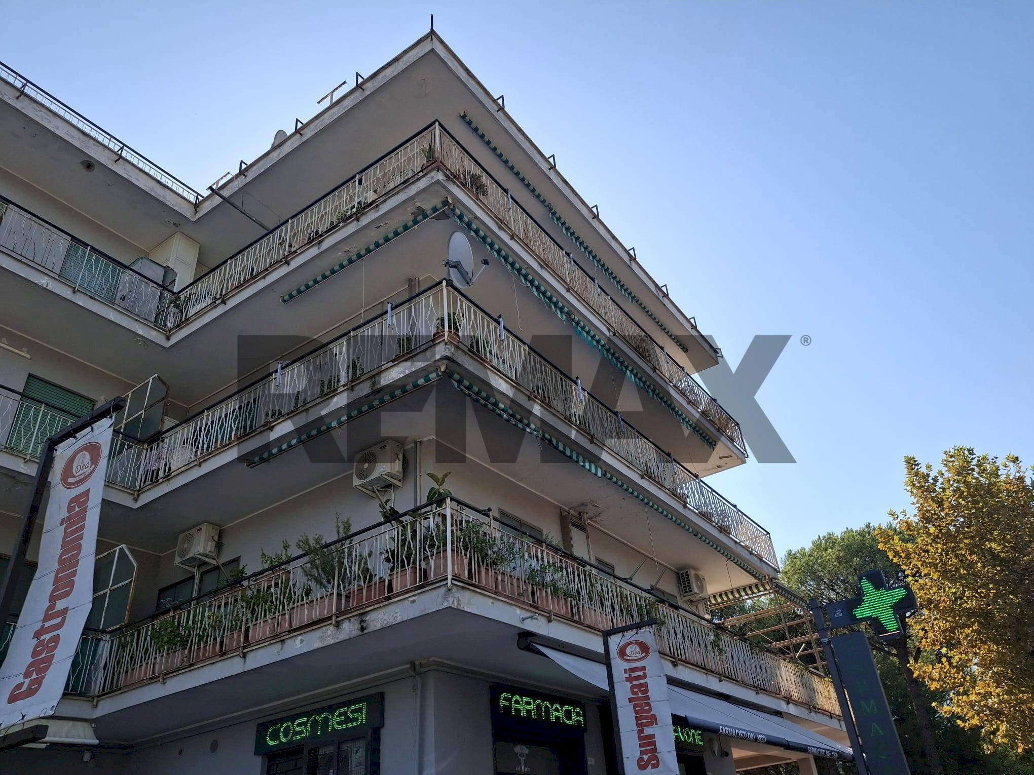 Edificio all\'aperto - Trilocale Via A. Cadorna
 
14, Minturno - foto 1