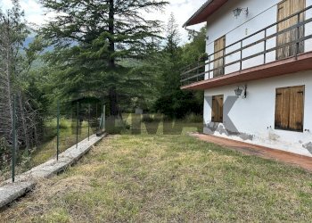 Giardino - Independent house SP di Pizzone
 
snc, Pizzone - photo 8
