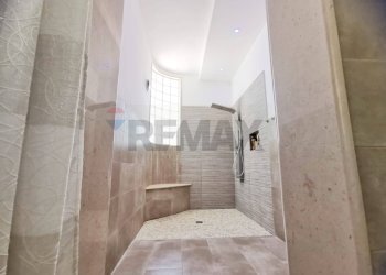 Bagno - Villa Via Lungomare
 
snc, San Pietro Vernotico - foto 10