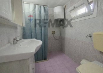 Bagno - Independent house Via Guglielmo Marconi
 
10, Arnesano - photo 7