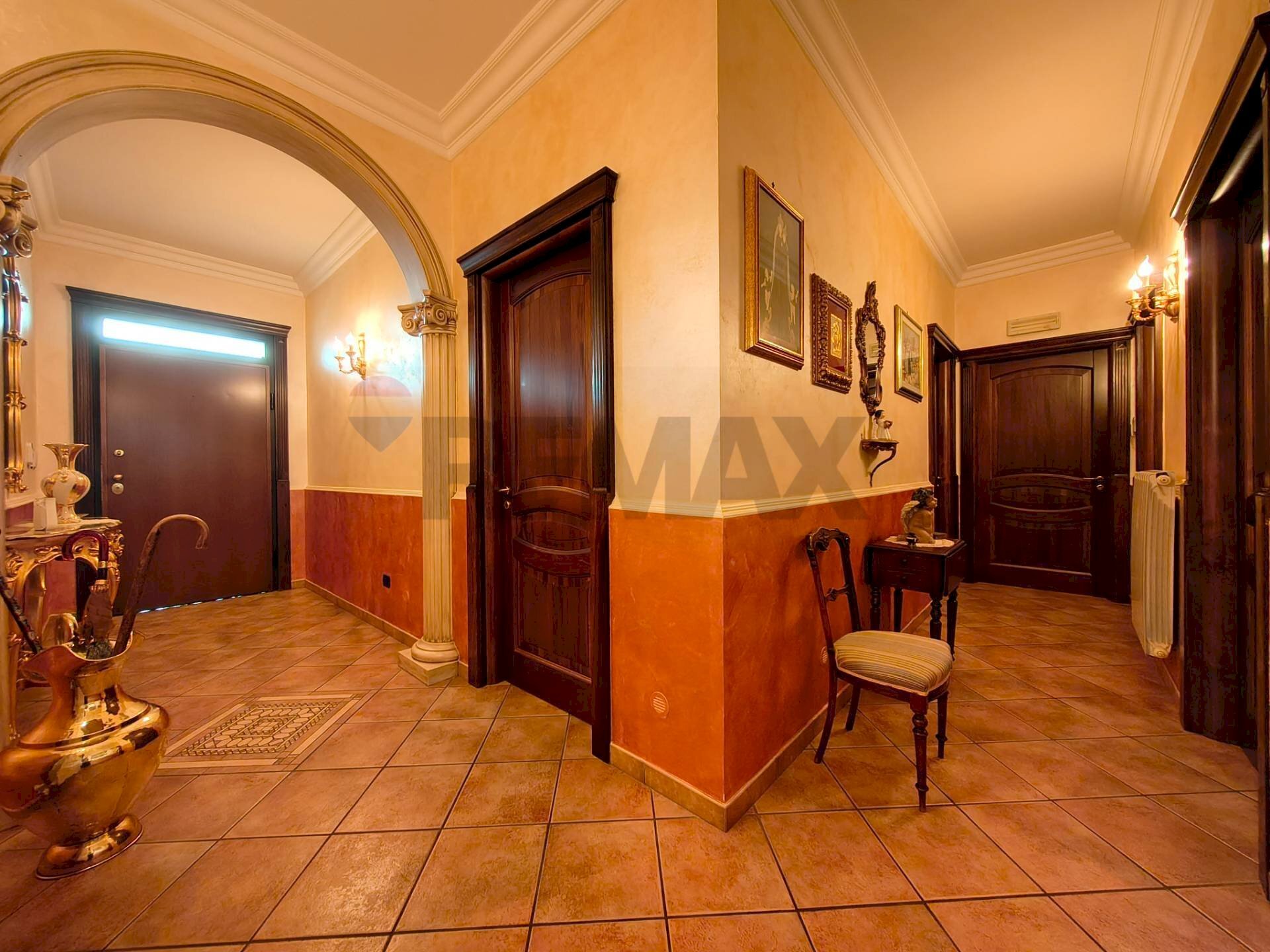 Hall / corridoio - Independent house Via Oronzo Reale
snc, Surbo - photo 3