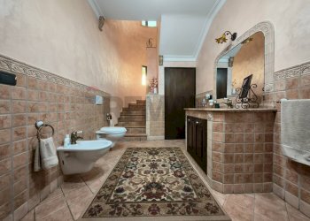 Bagno - Independent house Via Oronzo Reale
 
snc, Surbo - photo 16