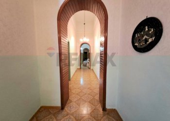 Hall / corridoio - Casa indipendente Via Cesare Battisti
 
40, Cellino San Marco - foto 6