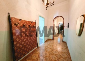 Hall / corridoio - Independent house Via Cesare Battisti
 
40, Cellino San Marco - photo 5