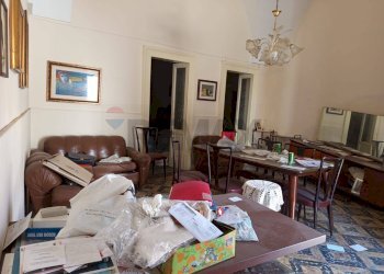 Sala da pranzo - Casa indipendente Via Pier Giovanni Rizzo
 
31, San Pietro Vernotico - foto 4