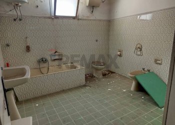 Bagno - Casa indipendente Via Pier Giovanni Rizzo
 
31, San Pietro Vernotico - foto 17
