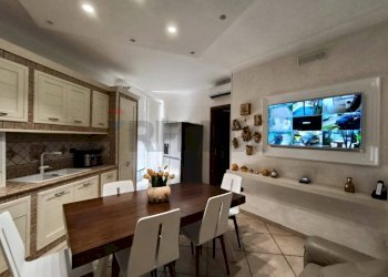 Sala da pranzo - Villa Via Paolo Ancora
 
36, San Pietro Vernotico - foto 21