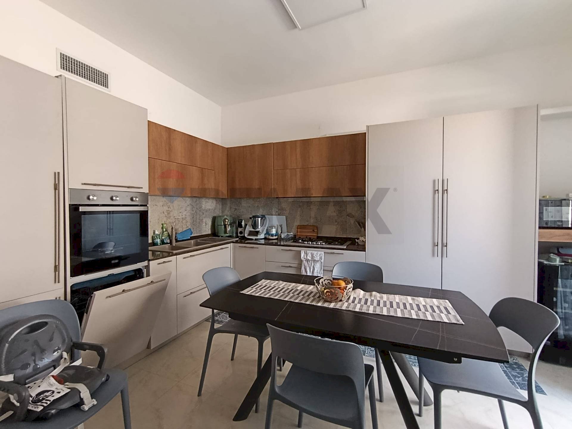 Cucina - Casa indipendente Via Francesco Petrarca
15, San Pancrazio Salentino - foto 3