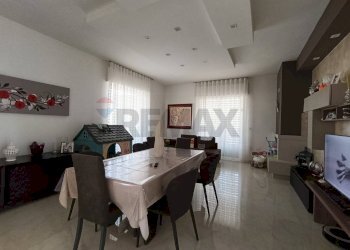 Sala da pranzo - Casa indipendente Via Francesco Petrarca
 
15, San Pancrazio Salentino - foto 1
