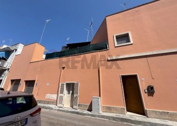 Edificio all\'aperto - Casa indipendente Via Galileo Galilei
29, San Pietro Vernotico - foto 1