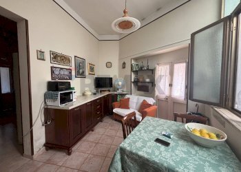 Sala da pranzo - Casa indipendente Via Galileo Galilei
29, San Pietro Vernotico - foto 9