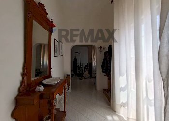 Hall / corridoio - Independent house Via Carrozzo
 
50, San Pietro Vernotico - photo 2